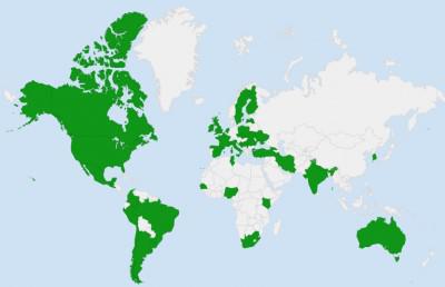 As áreas verdes representam os países com iniciativas de checagem de dados. Mapa de Alexios Mantzarlis/Poynter. Com autorização do autor