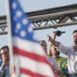 Se perder em outubro, Flávio Bolsonaro quer intervenção de Trump no Brasil