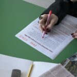 Quanto ganham e em que condições trabalham os jornalistas no Brasil